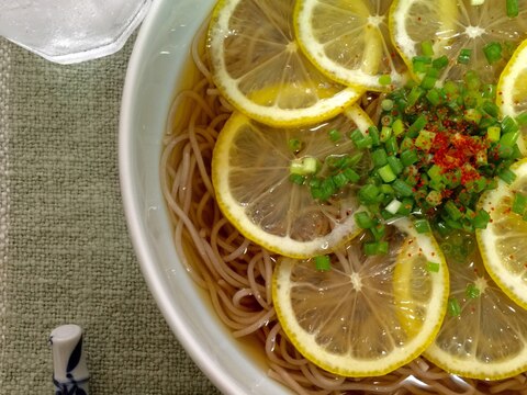 ★切って乗っけるだけ！柑橘レモンのさっぱりお蕎麦